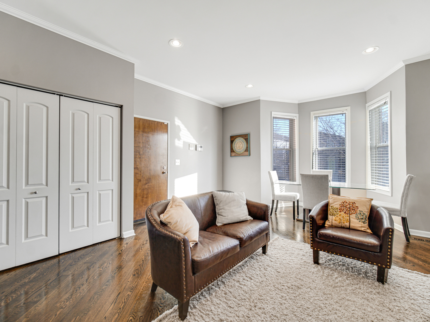4806 S Saint Lawrence Avenue Unit: 1S