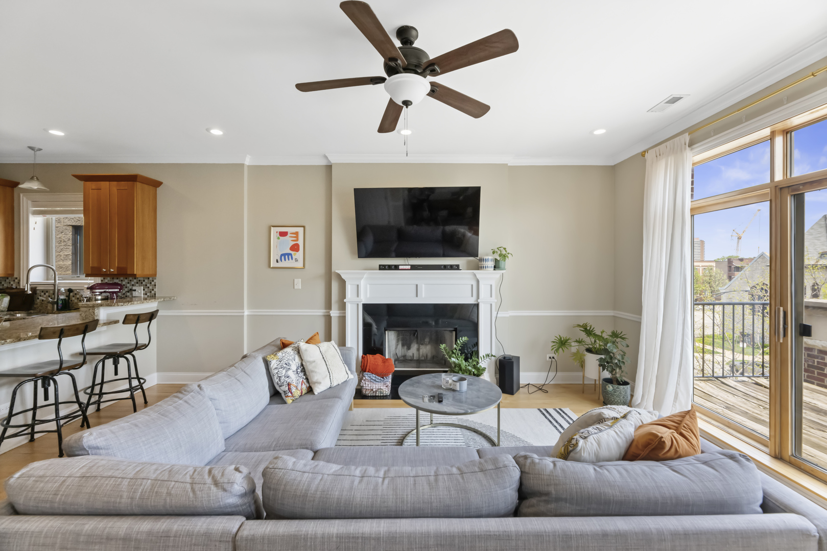 4424 S Indiana Avenue Unit: 4N