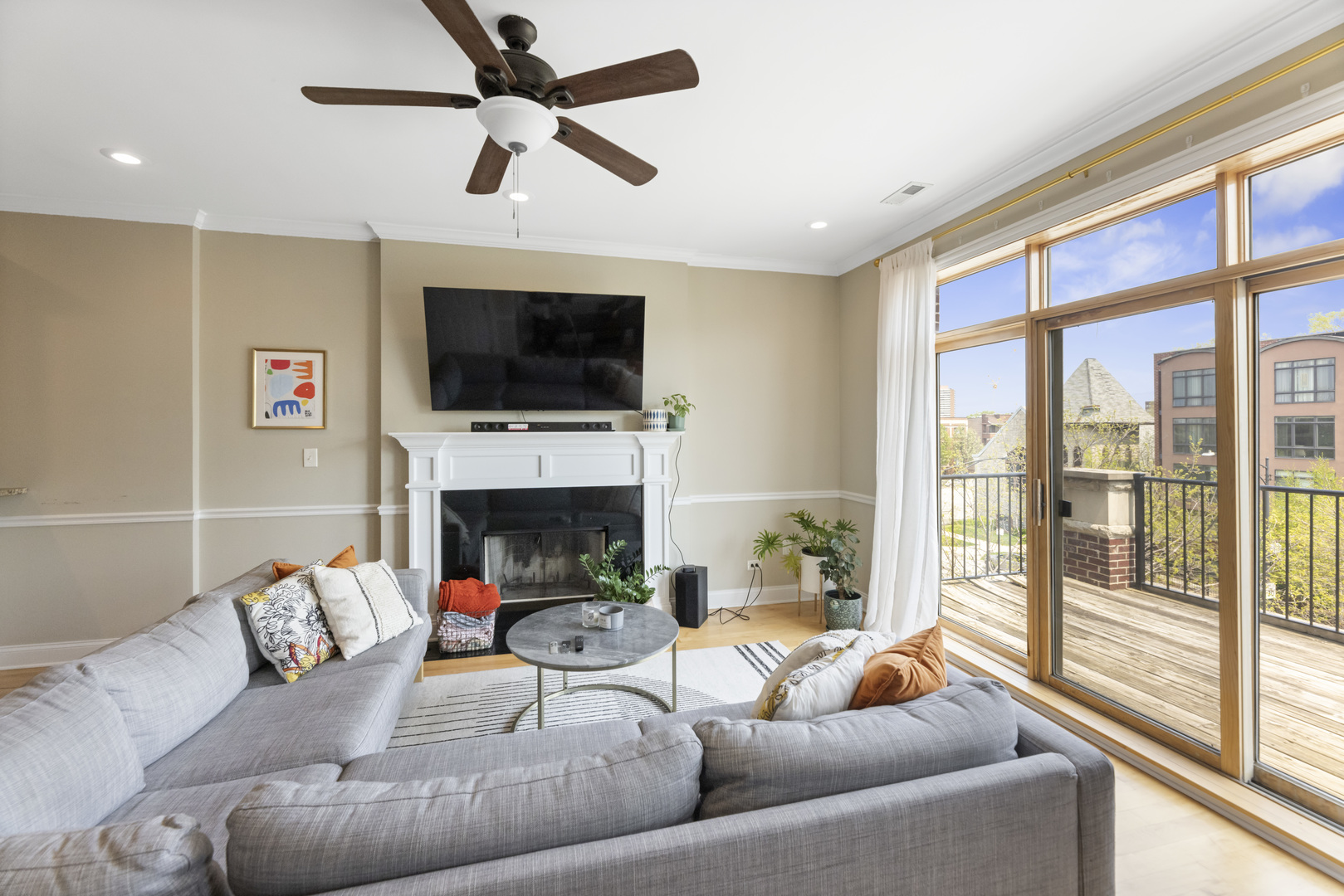 4424 S Indiana Avenue Unit: 4N