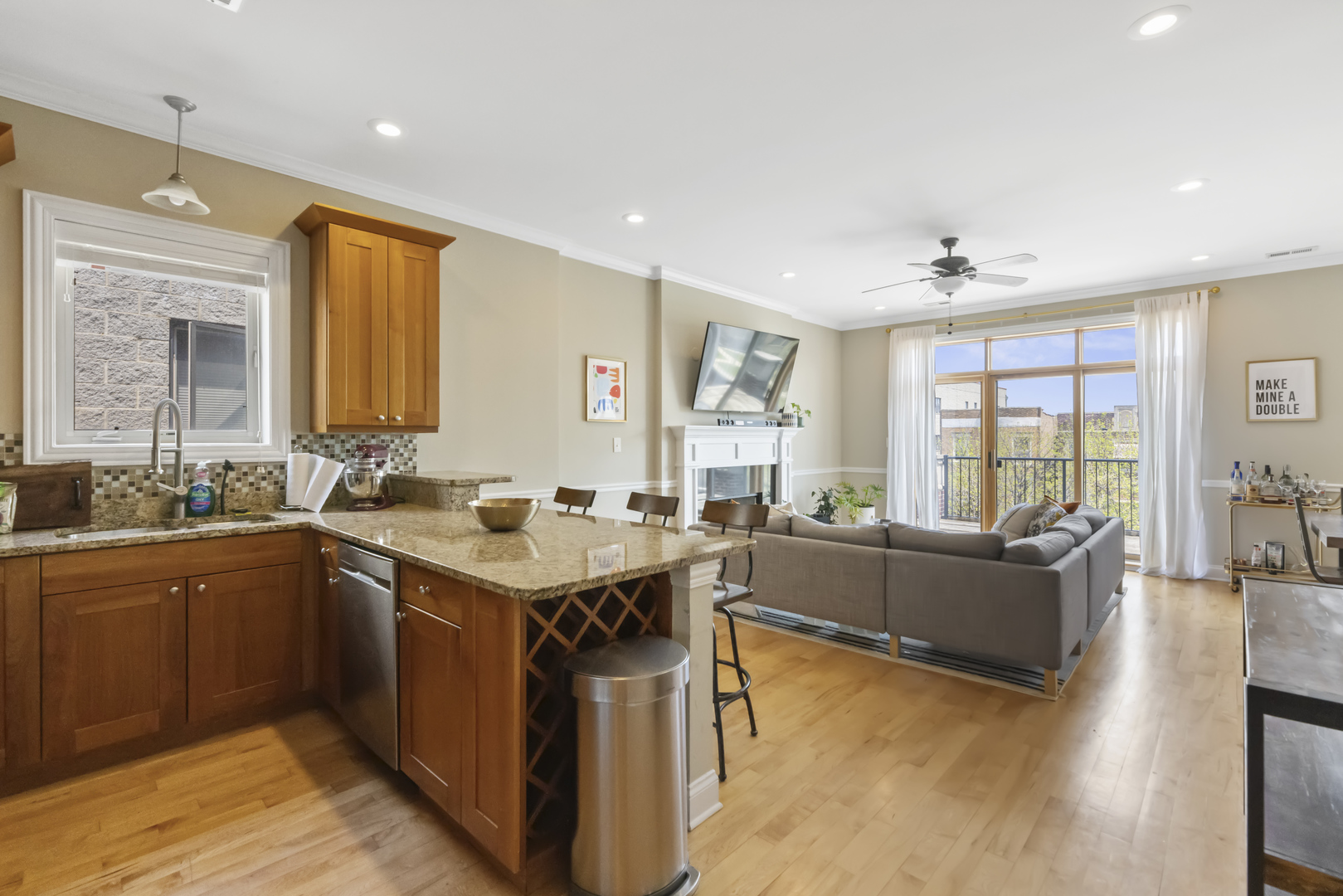 4424 S Indiana Avenue Unit: 4N