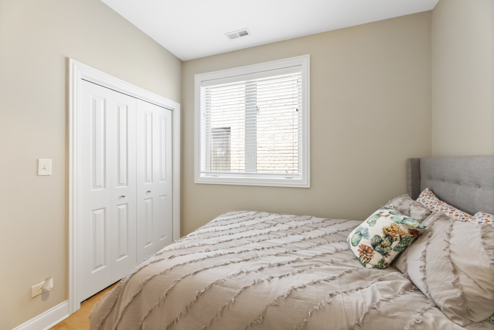 4424 S Indiana Avenue Unit: 4N