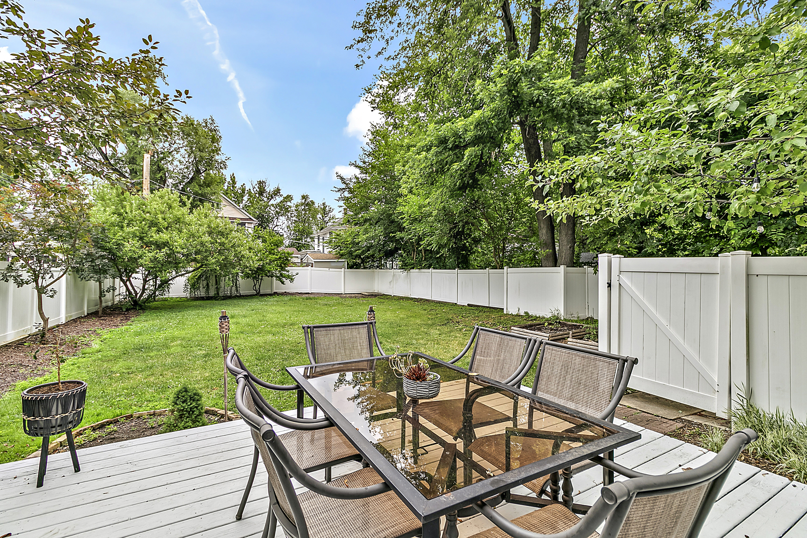 2128 W 110th Place