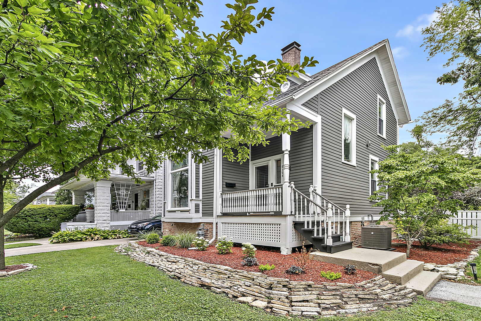 2128 W 110th Place