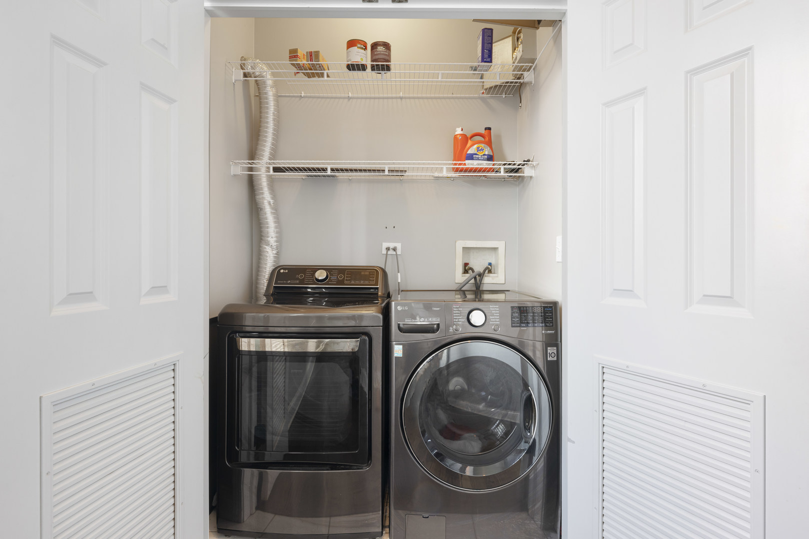 471 E Bowen Avenue Unit: 4