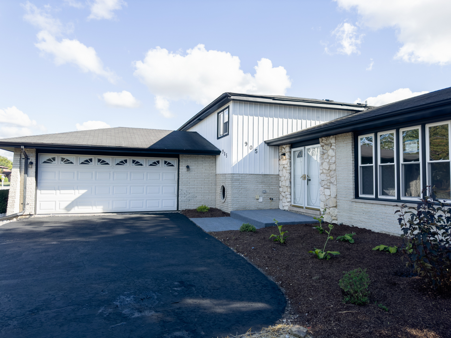 905 E 193rd Street