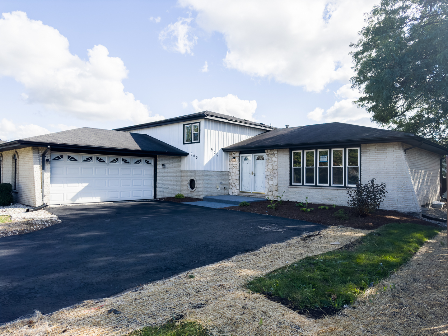 905 E 193rd Street