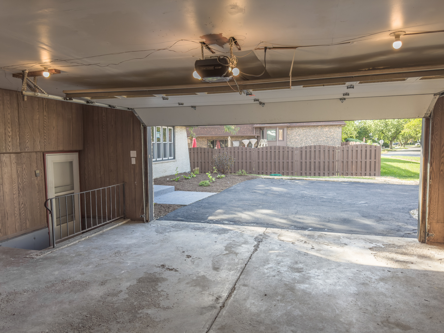 905 E 193rd Street