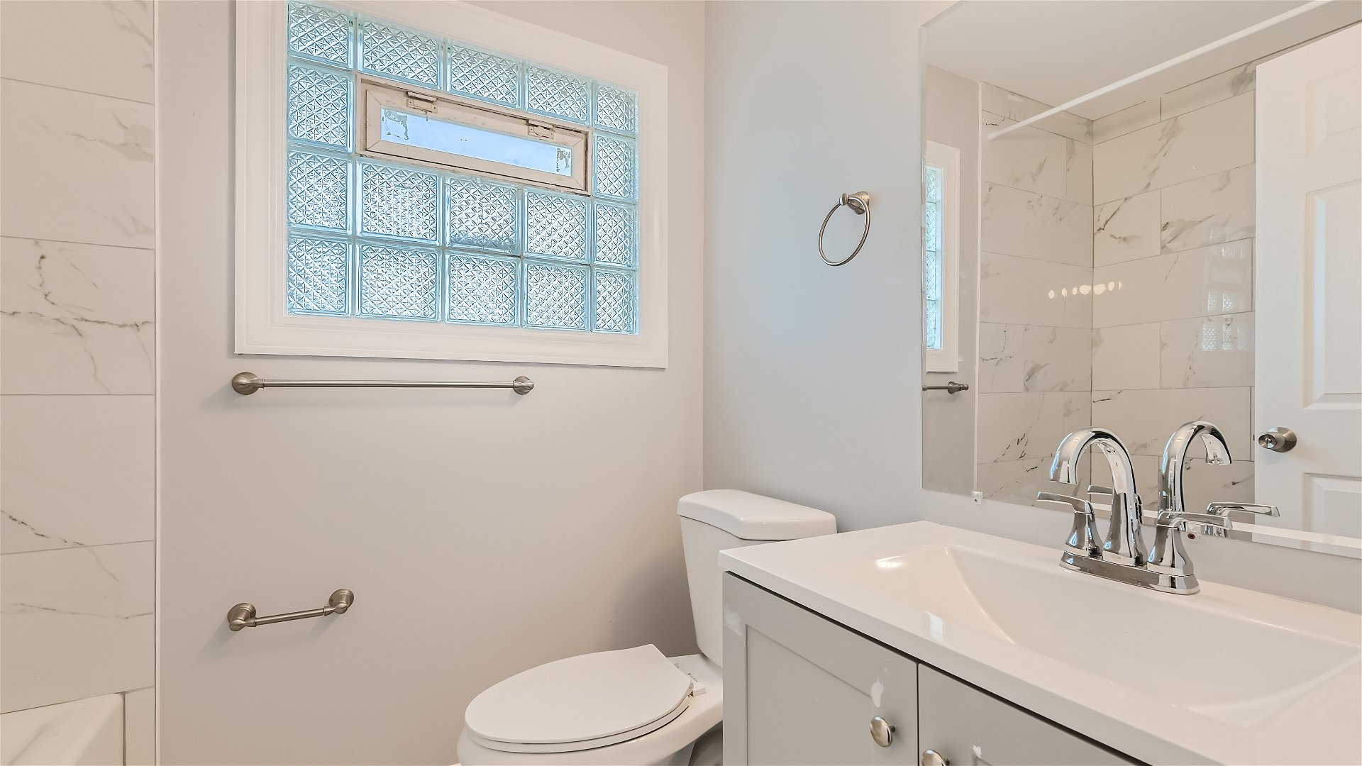 11442 S Racine Avenue