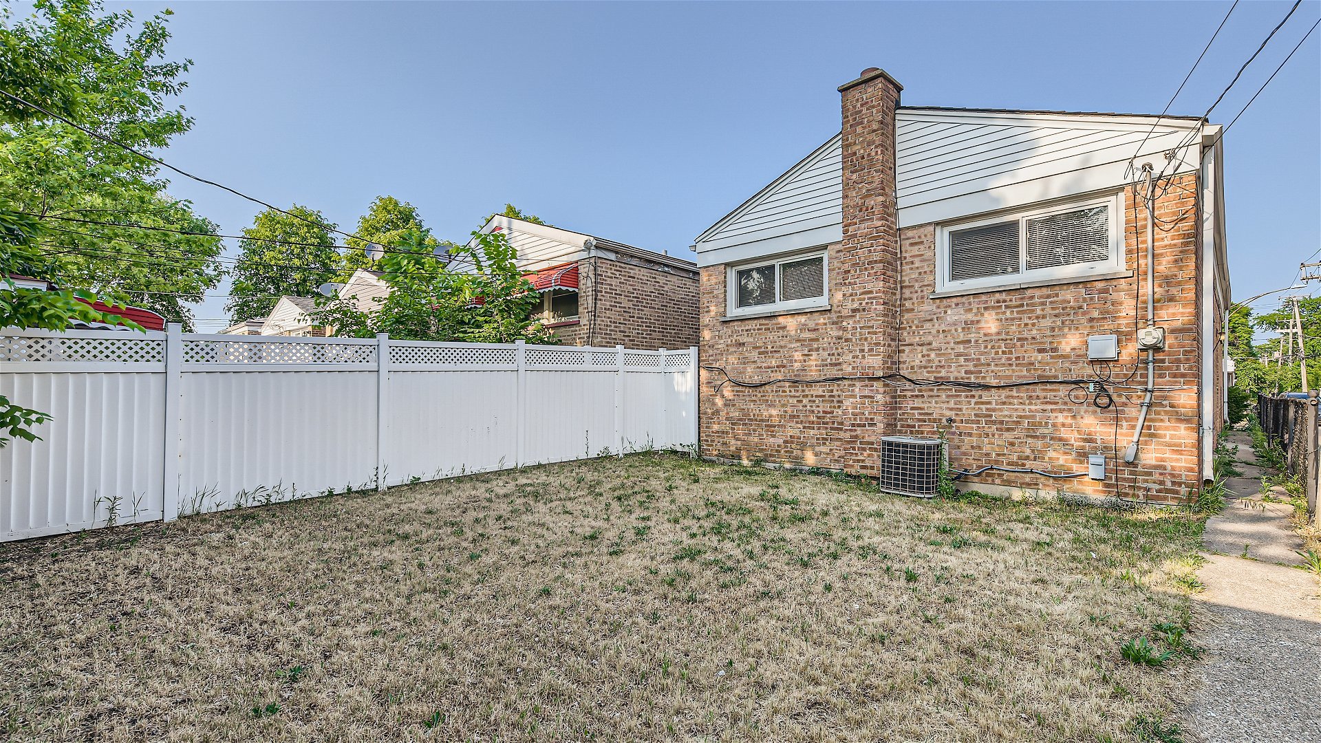 11442 S Racine Avenue