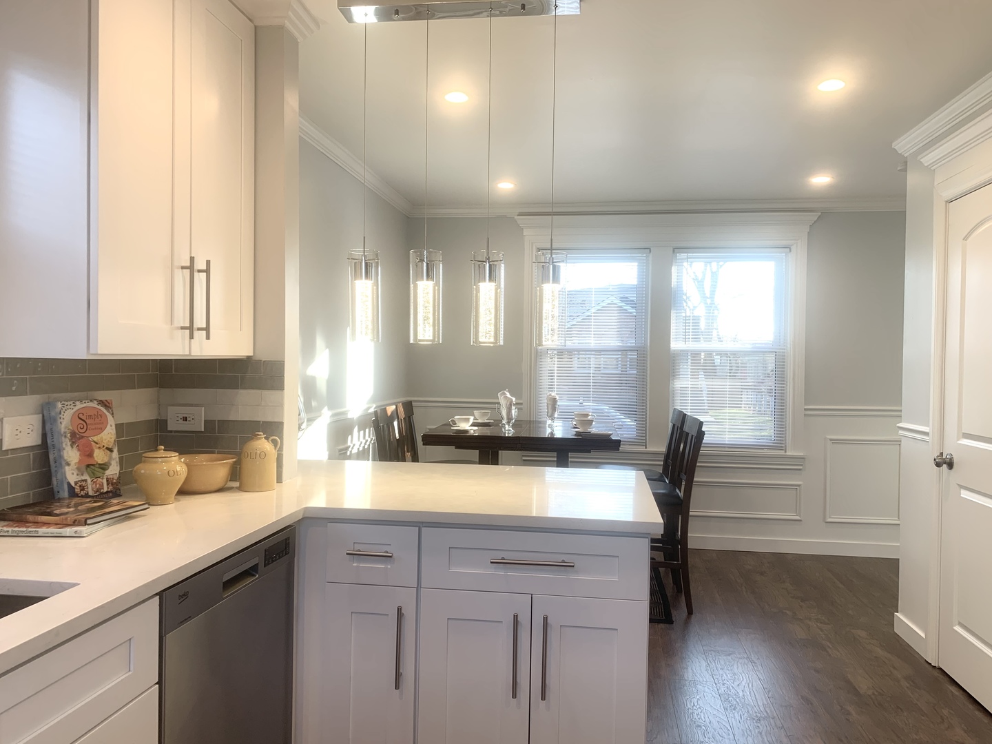 10132 S Green Street