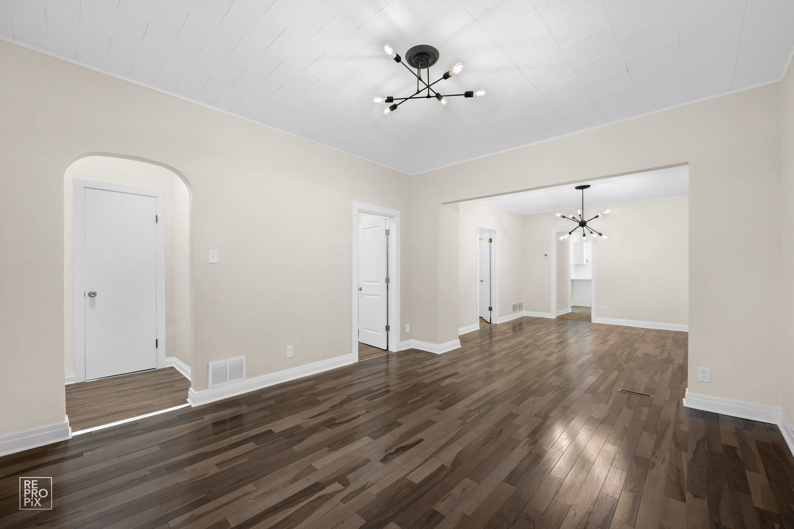 7821 S Muskegon Avenue