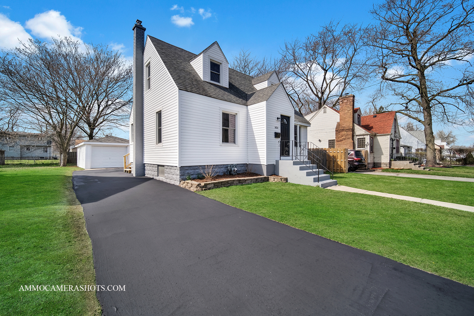 14804 Riverside Drive