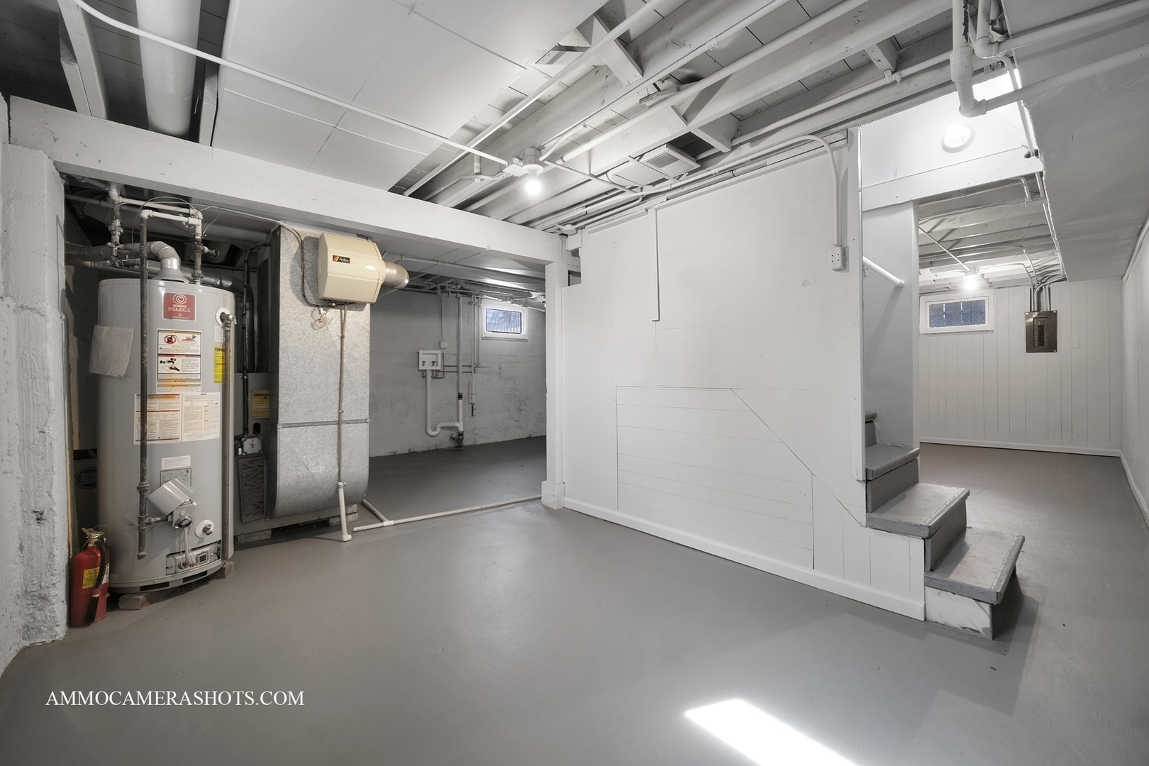 14804 Riverside Drive