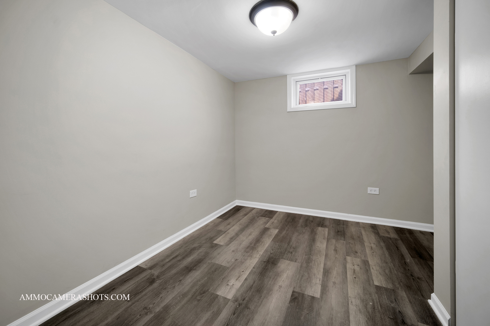 14804 Riverside Drive