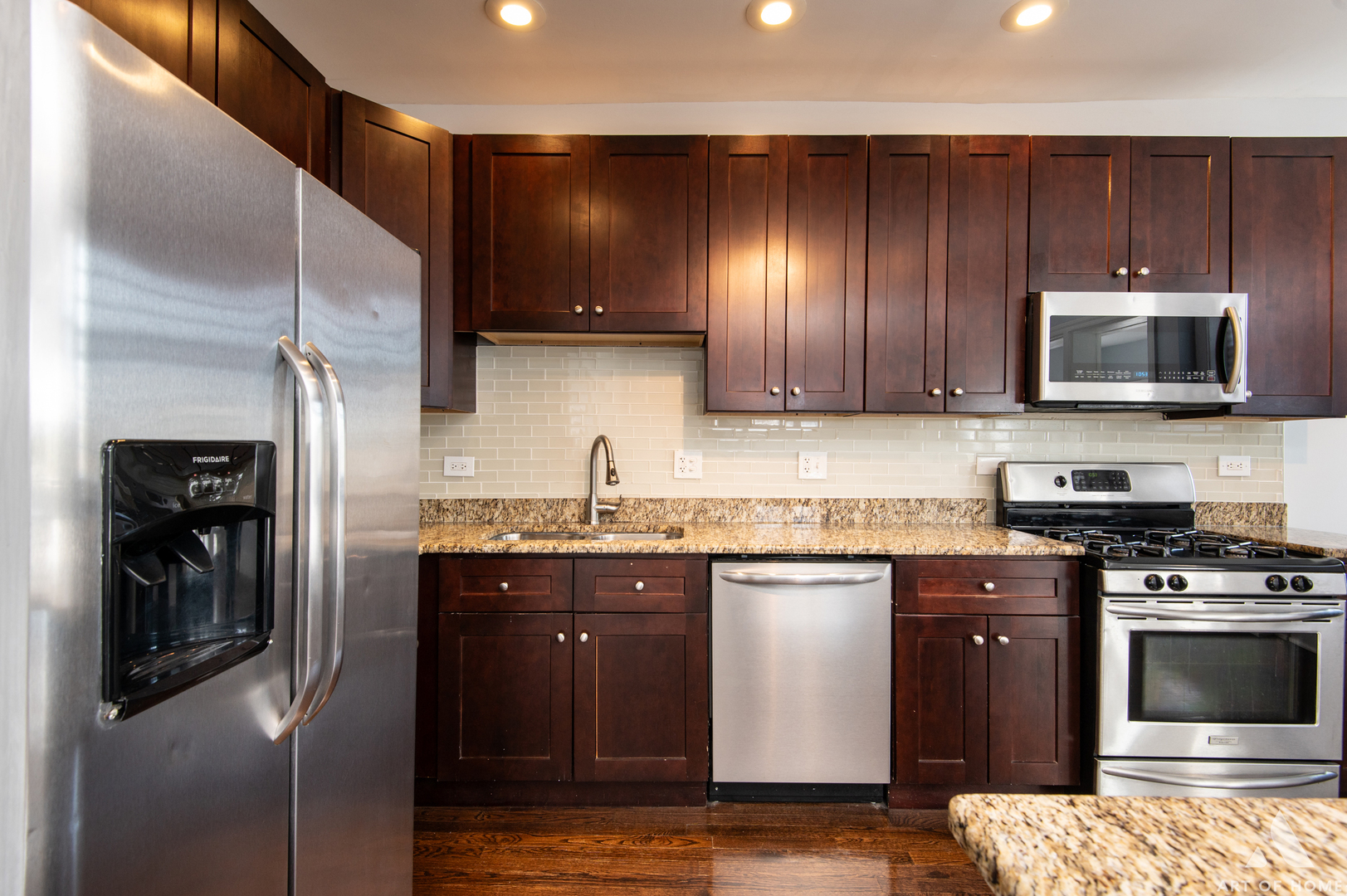 6729 S Ridgeland Avenue Unit: 3