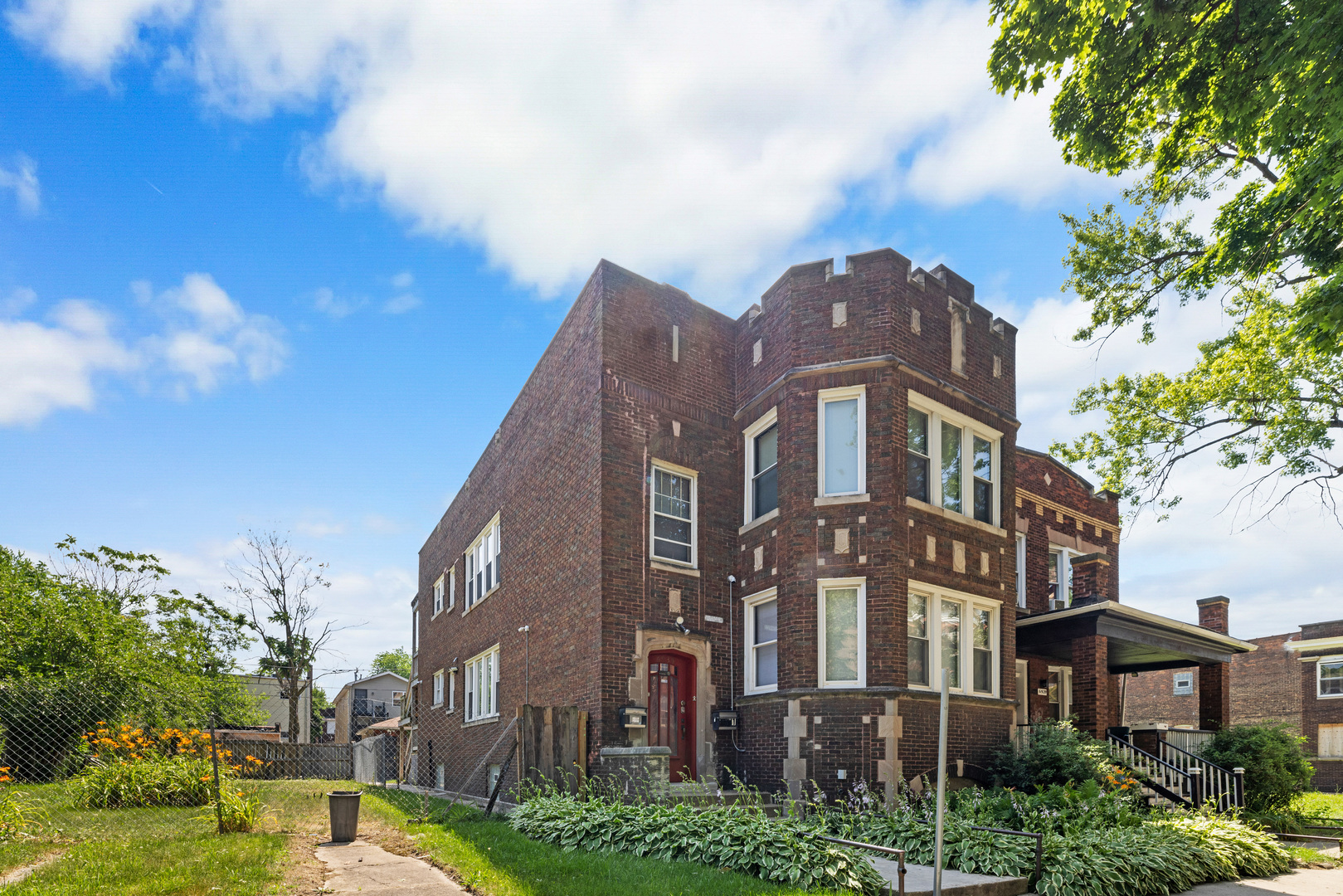 6935 S Sangamon Street