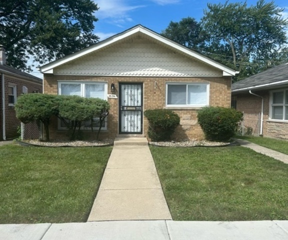 9534 S Bennett Avenue