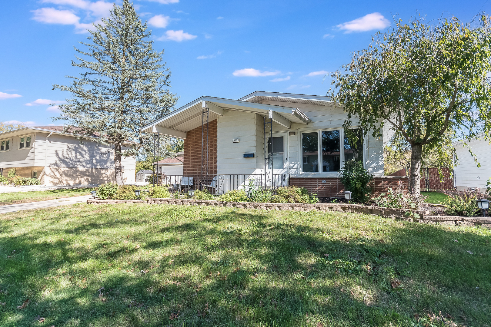 423 N Pleasant Drive