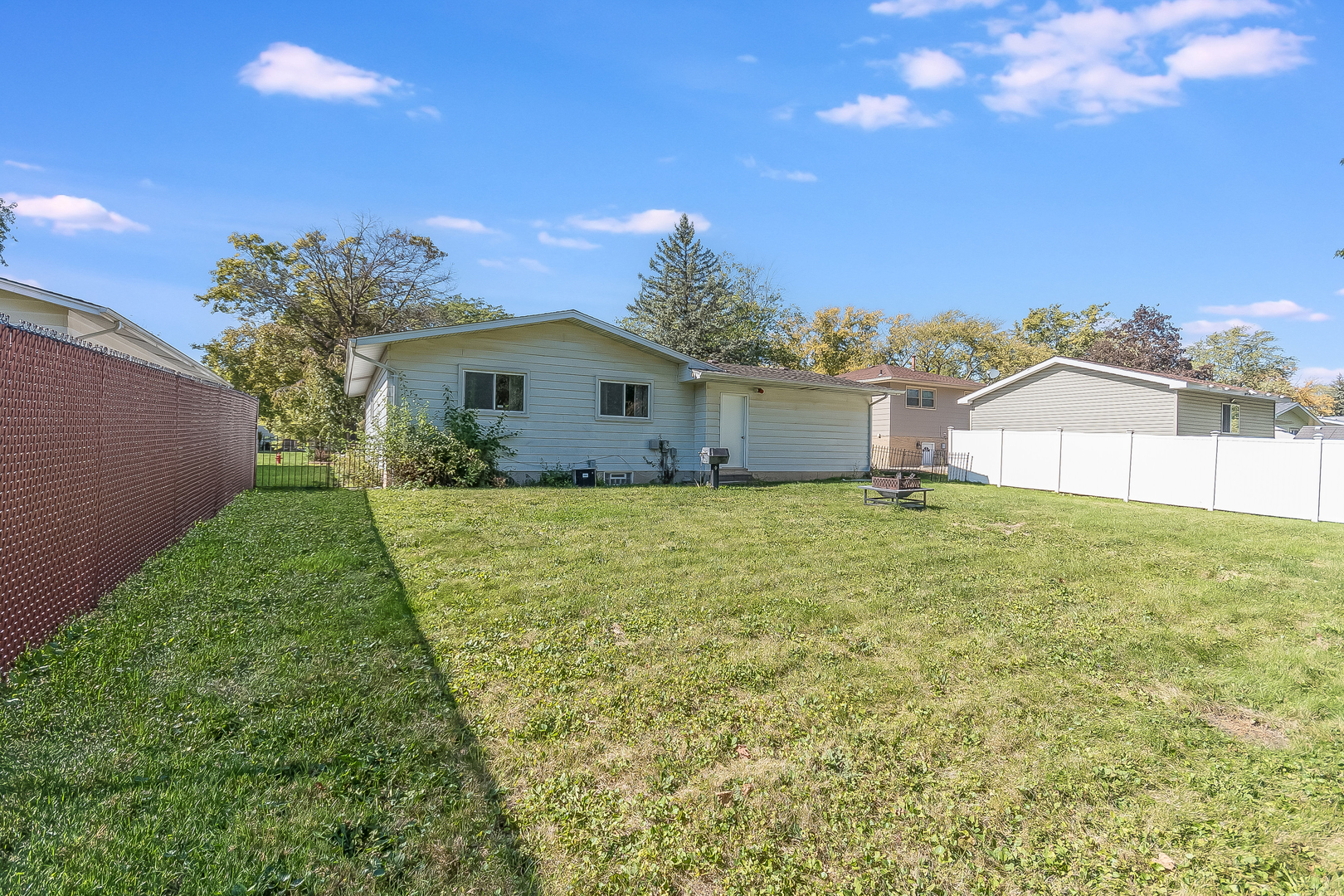 423 N Pleasant Drive