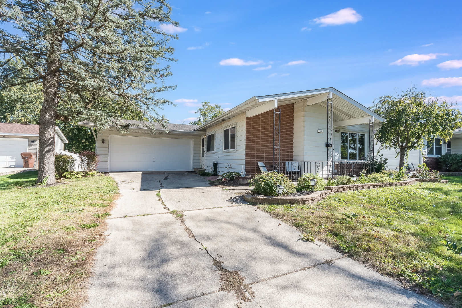 423 N Pleasant Drive