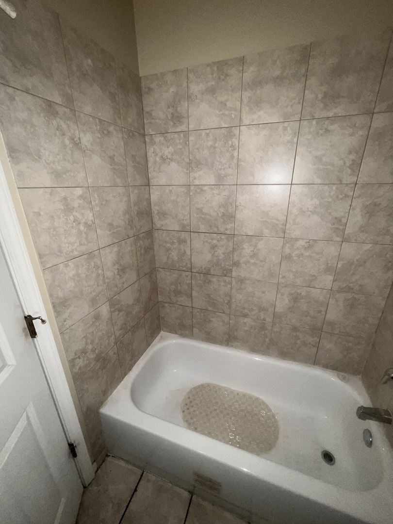 1218 S Tripp Avenue Unit: 1