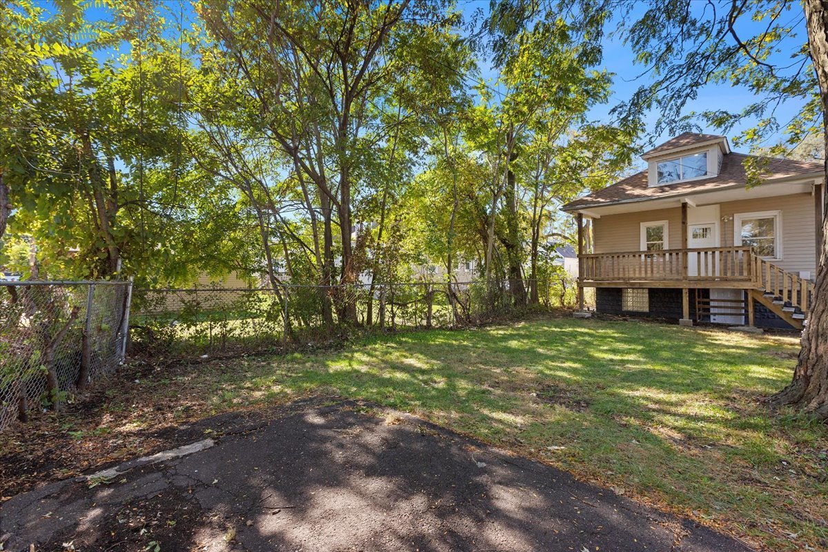 8601 S Wallace Street