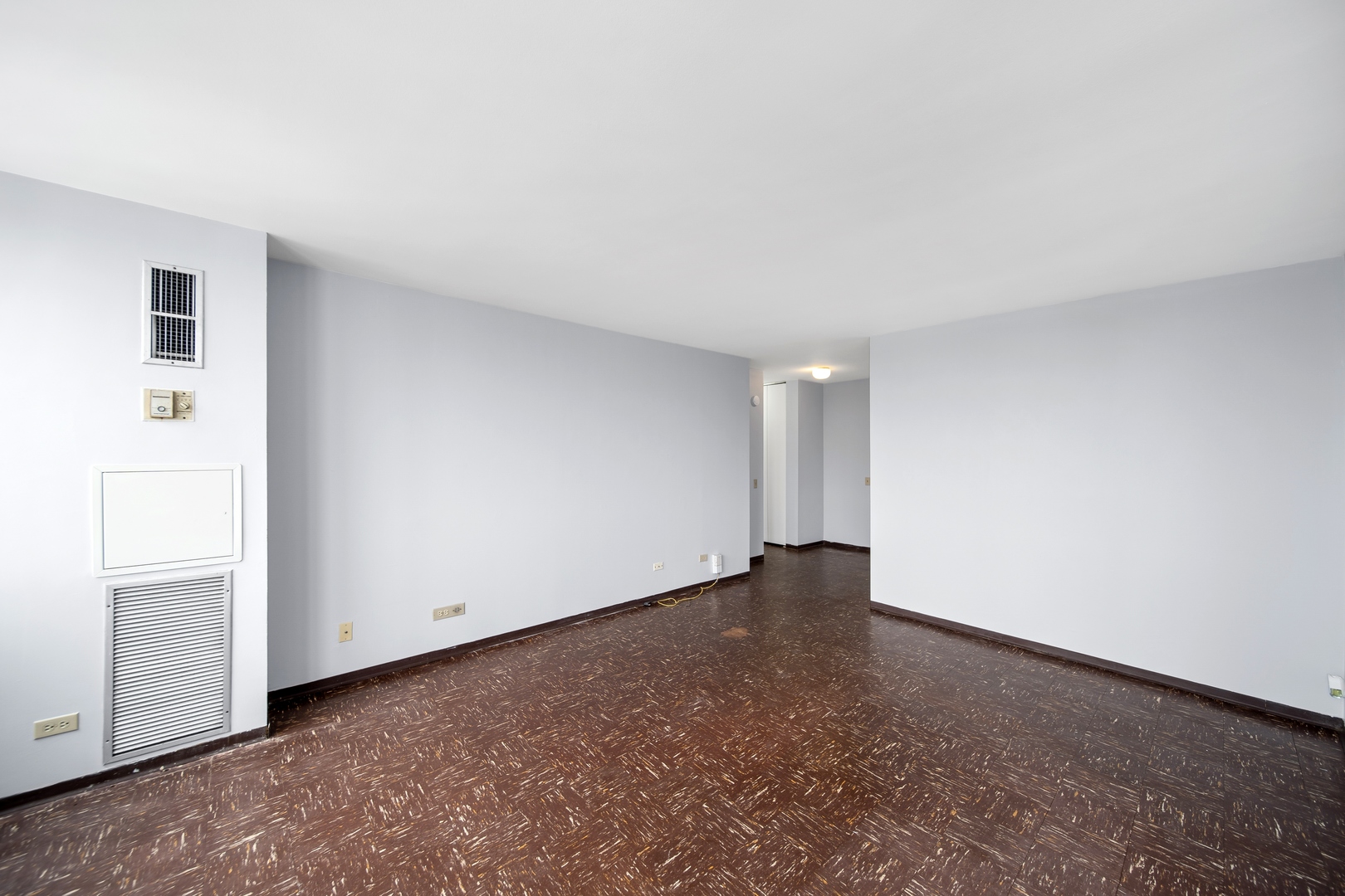 4800 S Lake Park Avenue Unit: 2504