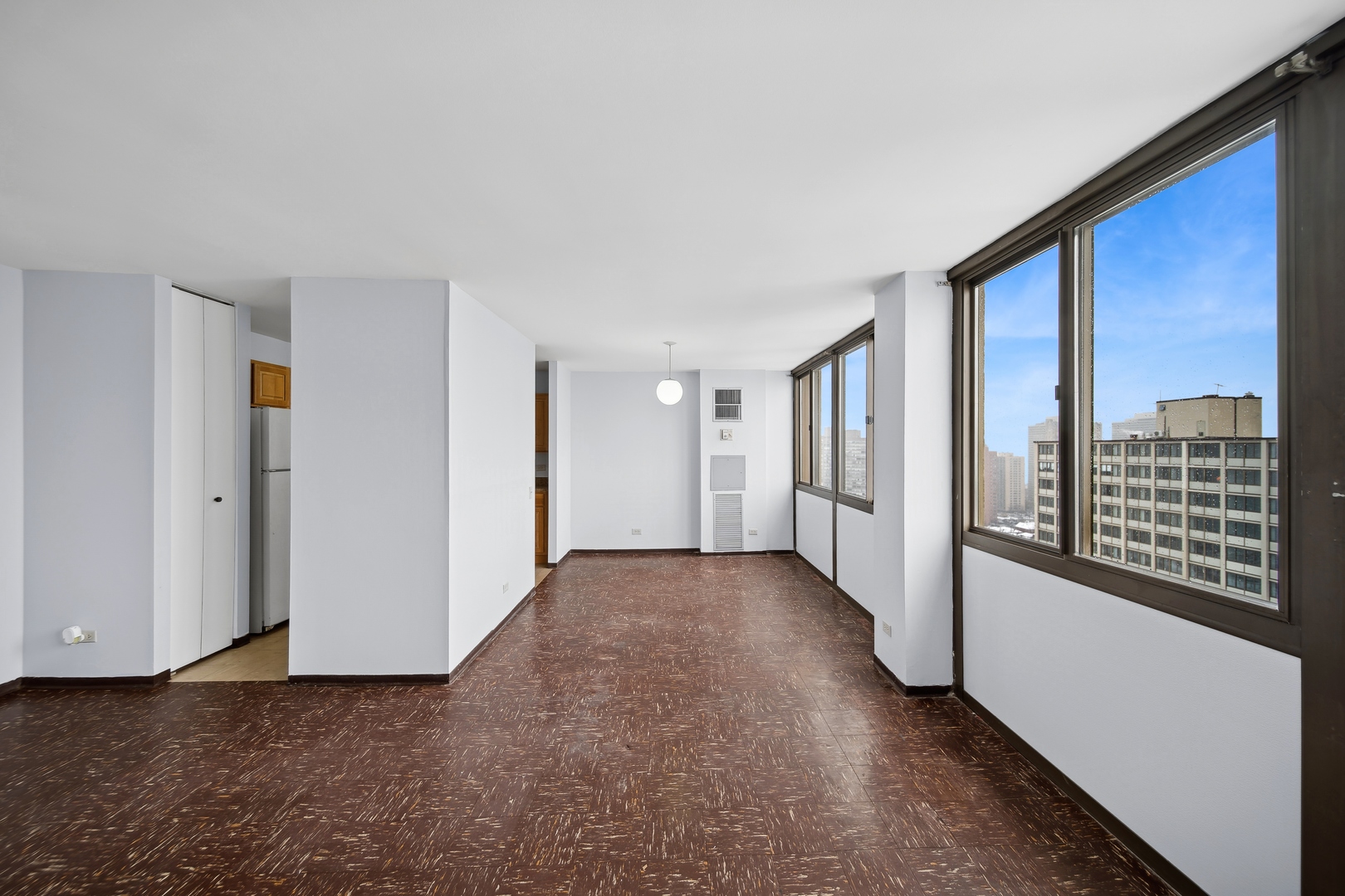 4800 S Lake Park Avenue Unit: 2504