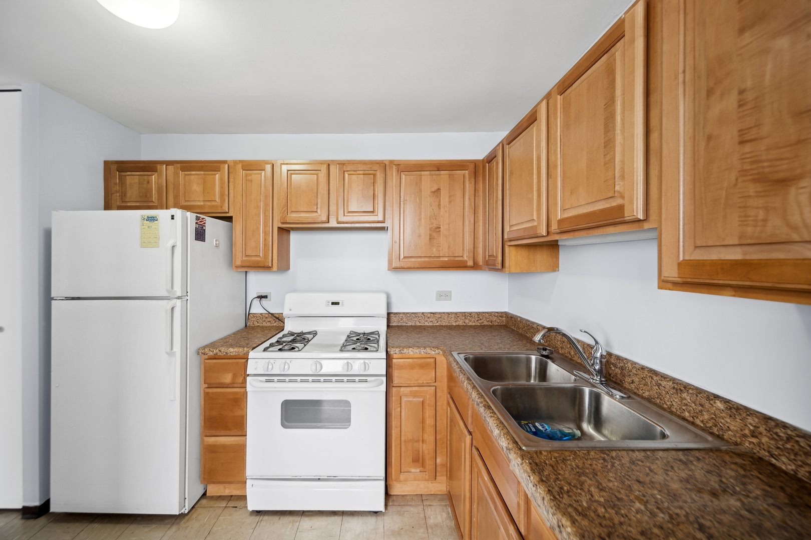 4800 S Lake Park Avenue Unit: 2504
