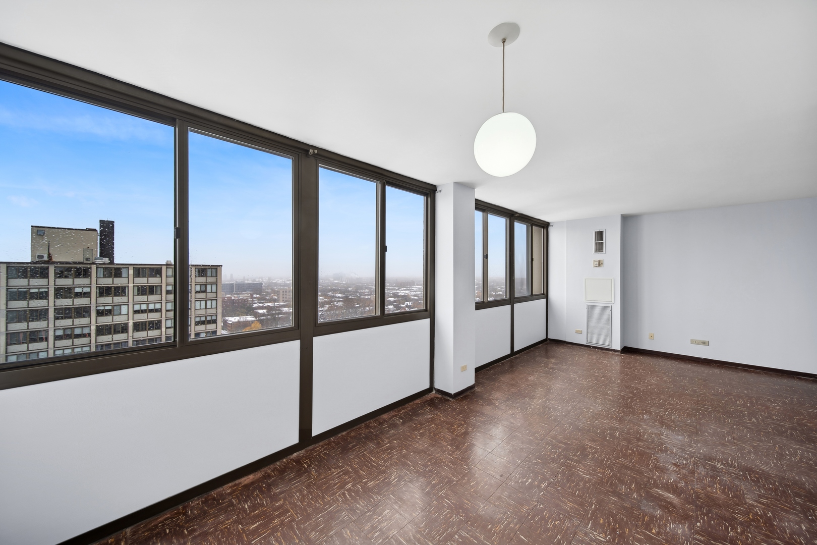 4800 S Lake Park Avenue Unit: 2504