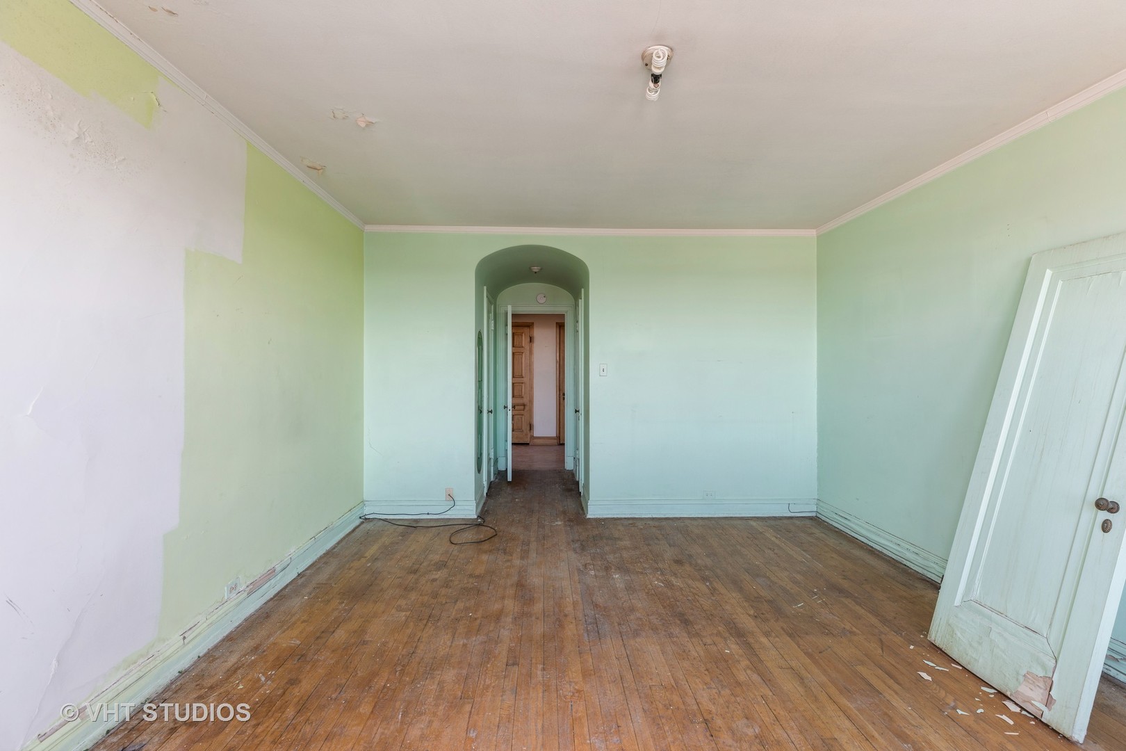 6901 S Oglesby Avenue Unit: 11C