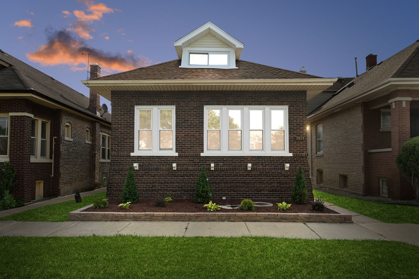 7827 S Calumet Avenue