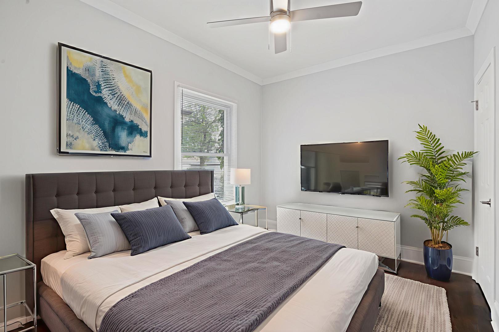 7827 S Calumet Avenue