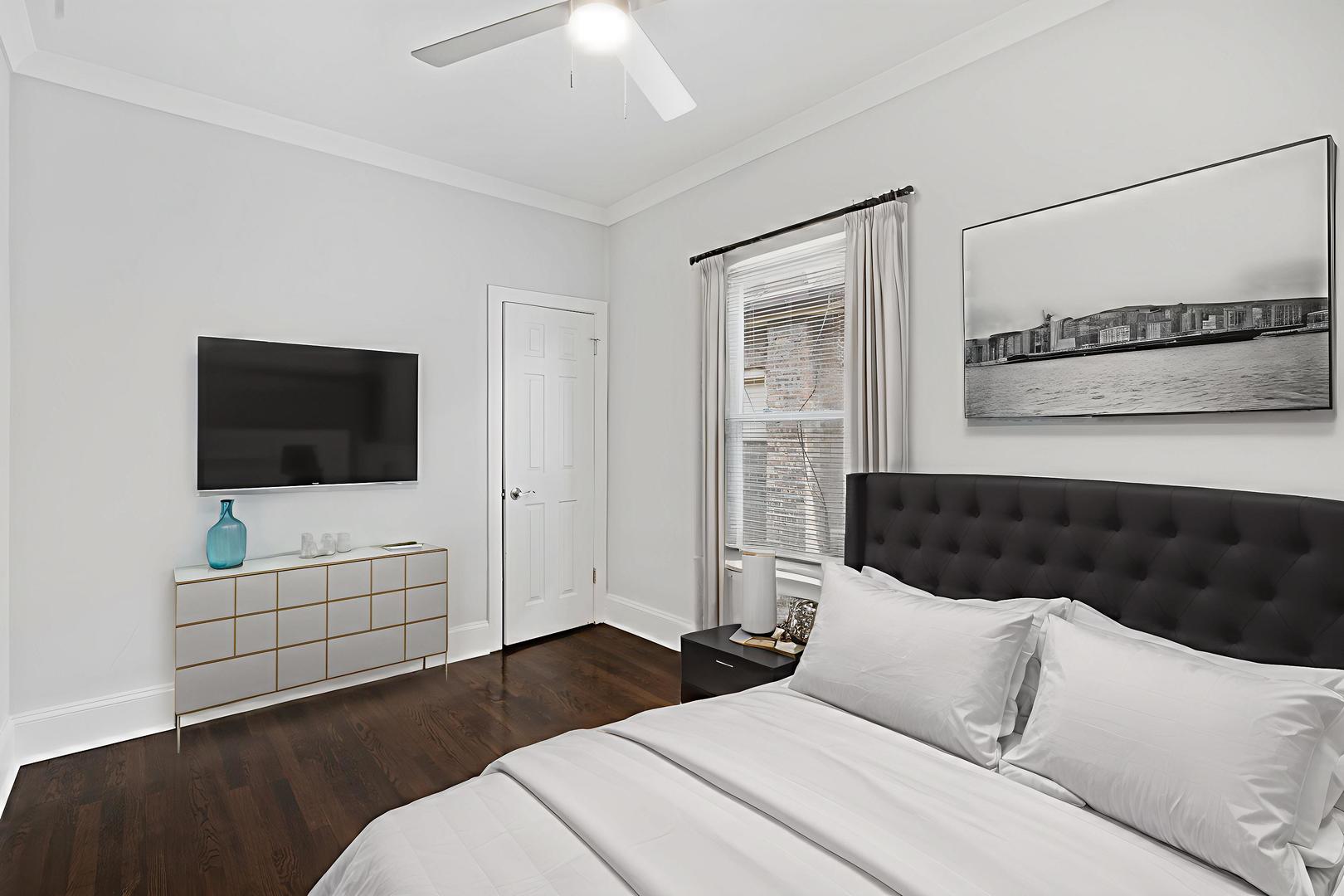 7827 S Calumet Avenue