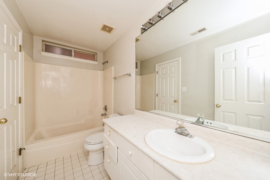 1465 N Larrabee Street Unit: B