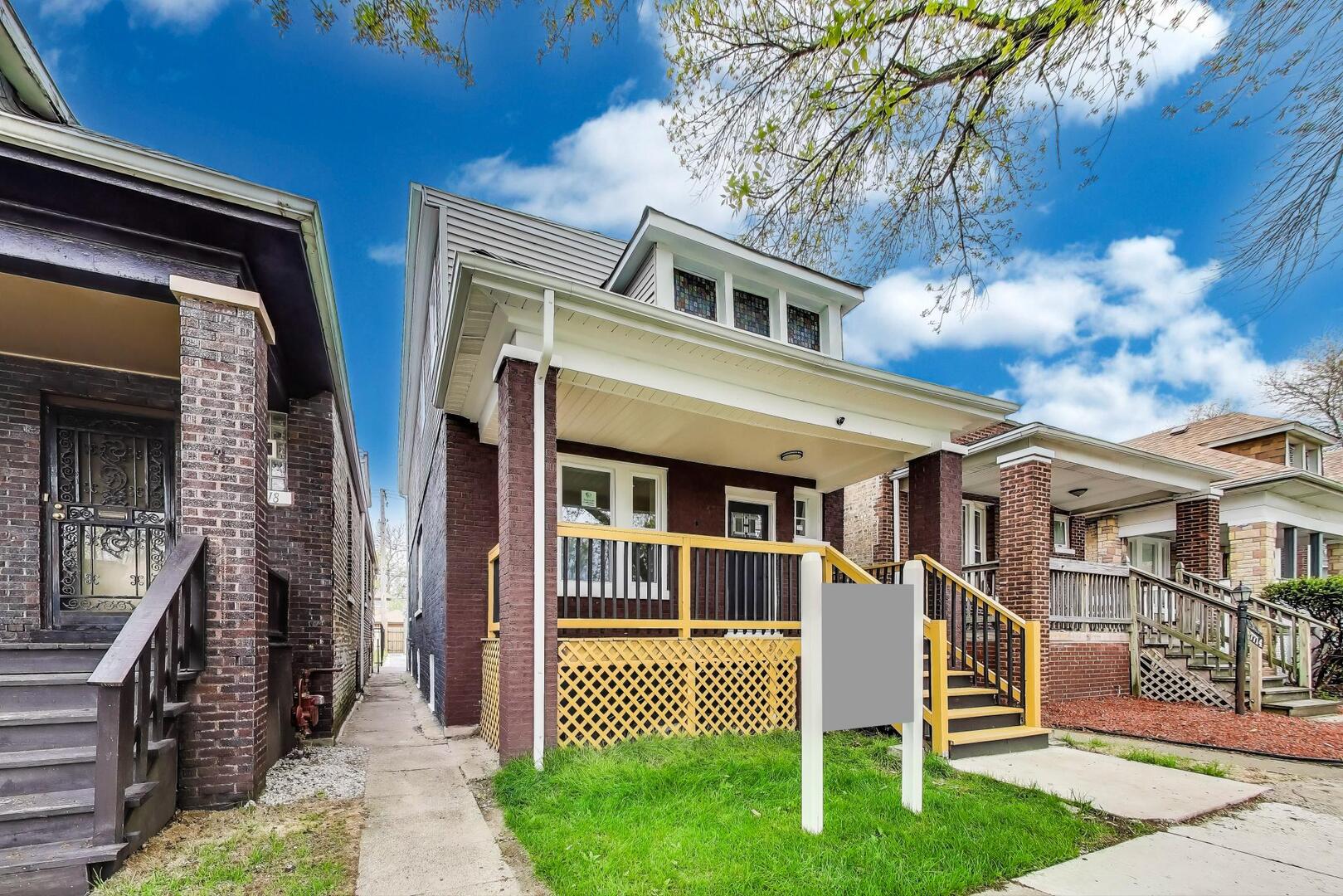 7716 S Rhodes Avenue