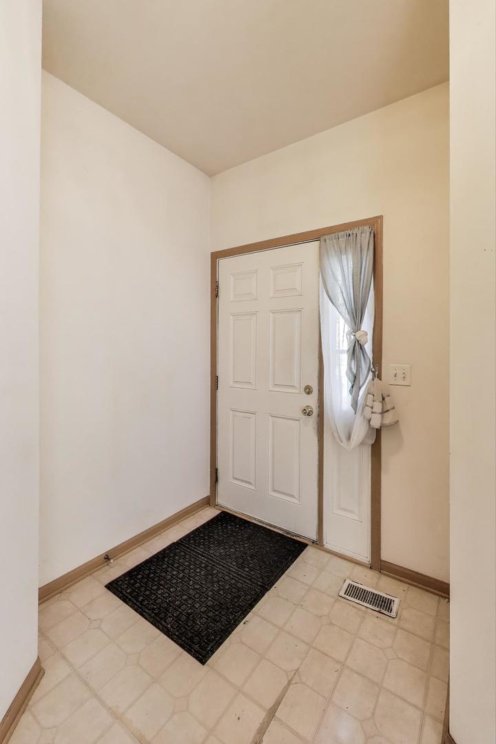 21143 Gray Hawk Drive