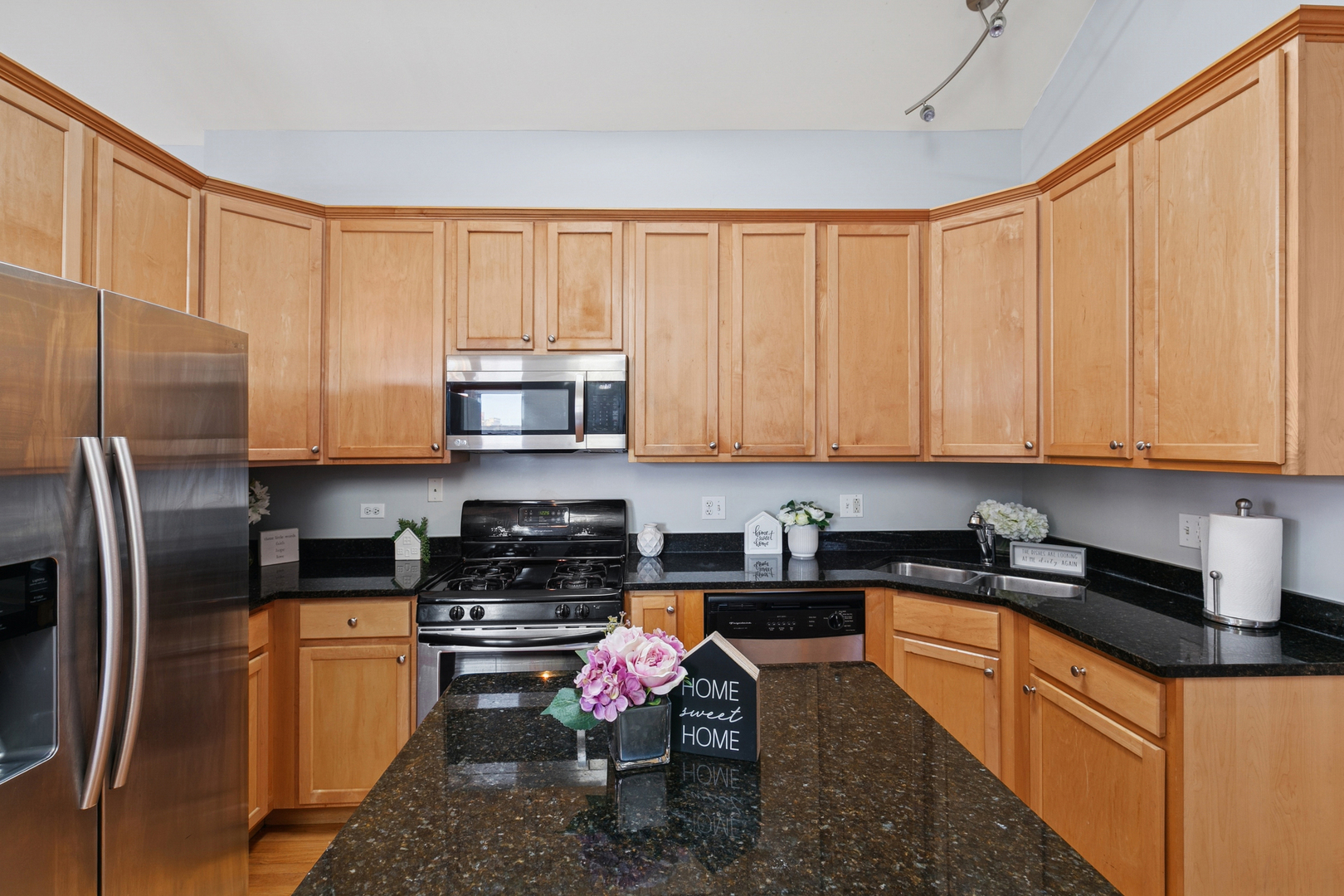 4426 S CALUMET Avenue Unit: 3