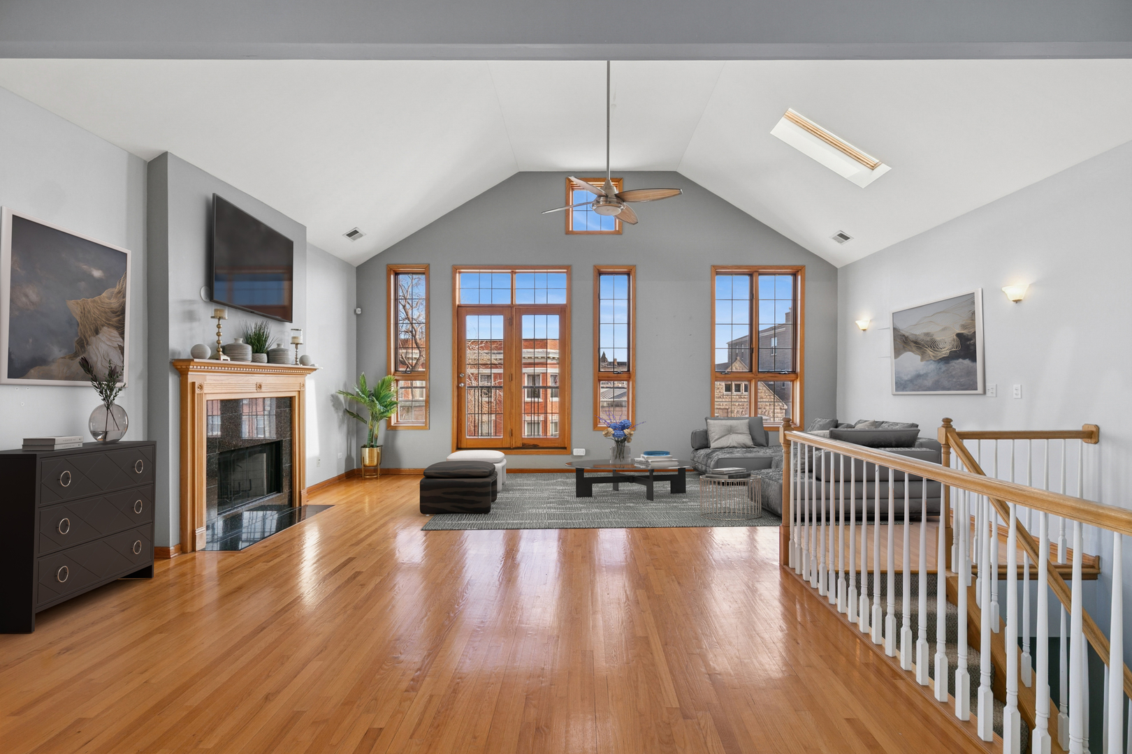 4426 S CALUMET Avenue Unit: 3