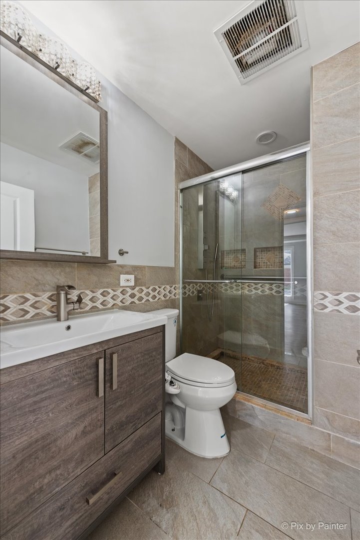 5700 Circle Drive Unit: 101