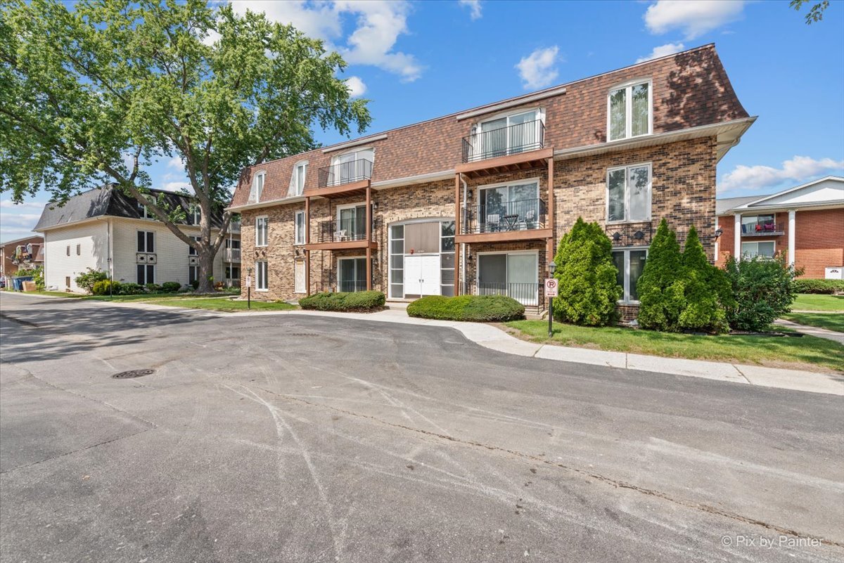 5700 Circle Drive Unit: 101