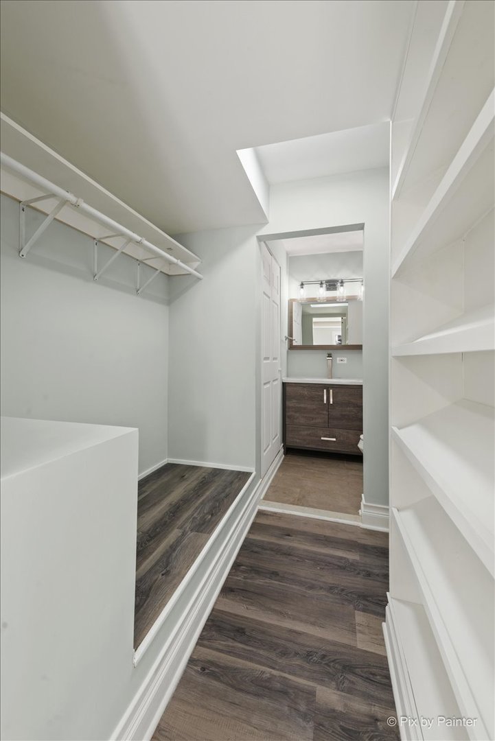 5700 Circle Drive Unit: 101