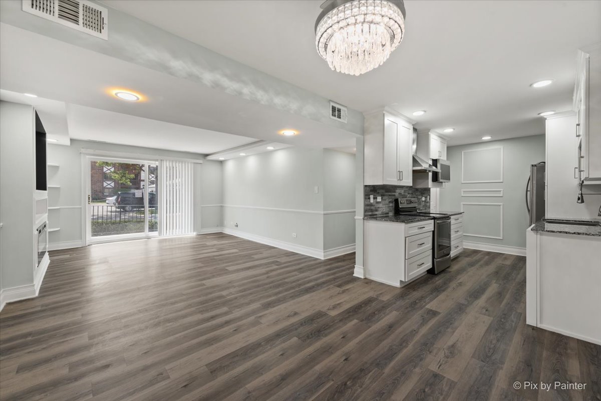 5700 Circle Drive Unit: 101