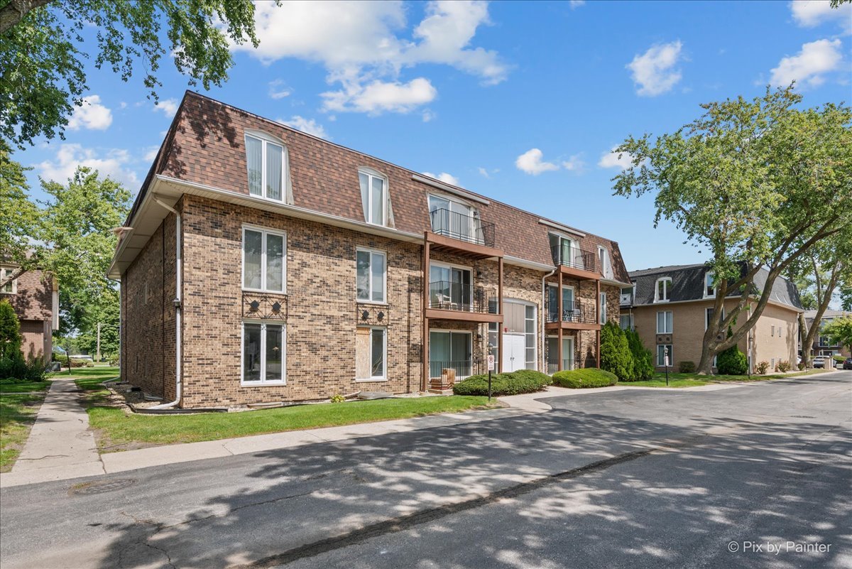 5700 Circle Drive Unit: 101