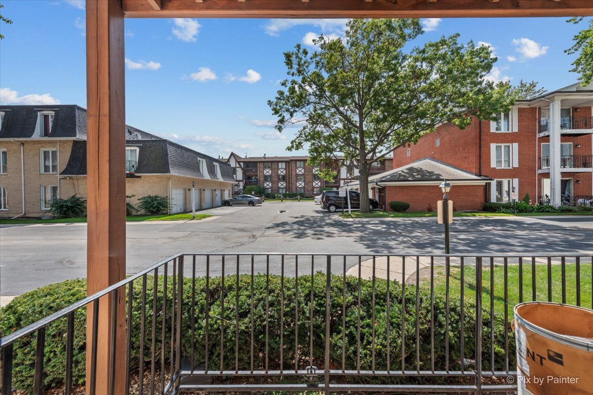 5700 Circle Drive Unit: 101