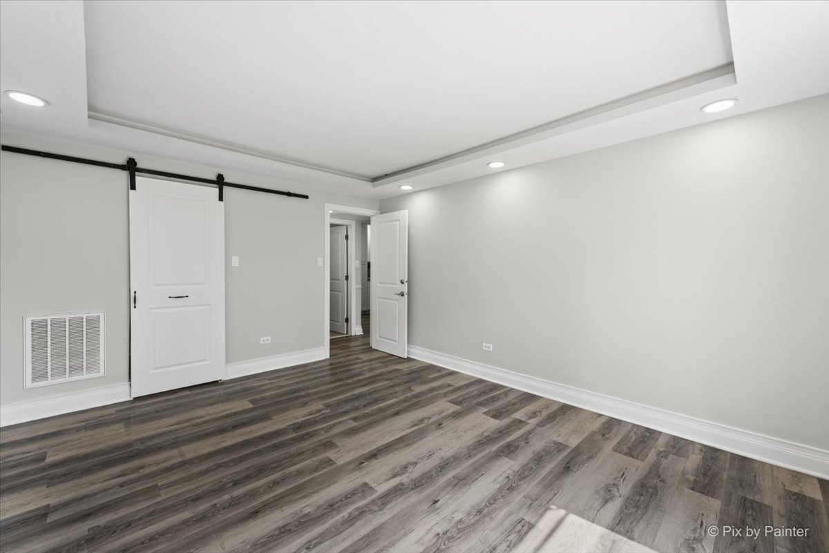 5700 Circle Drive Unit: 101