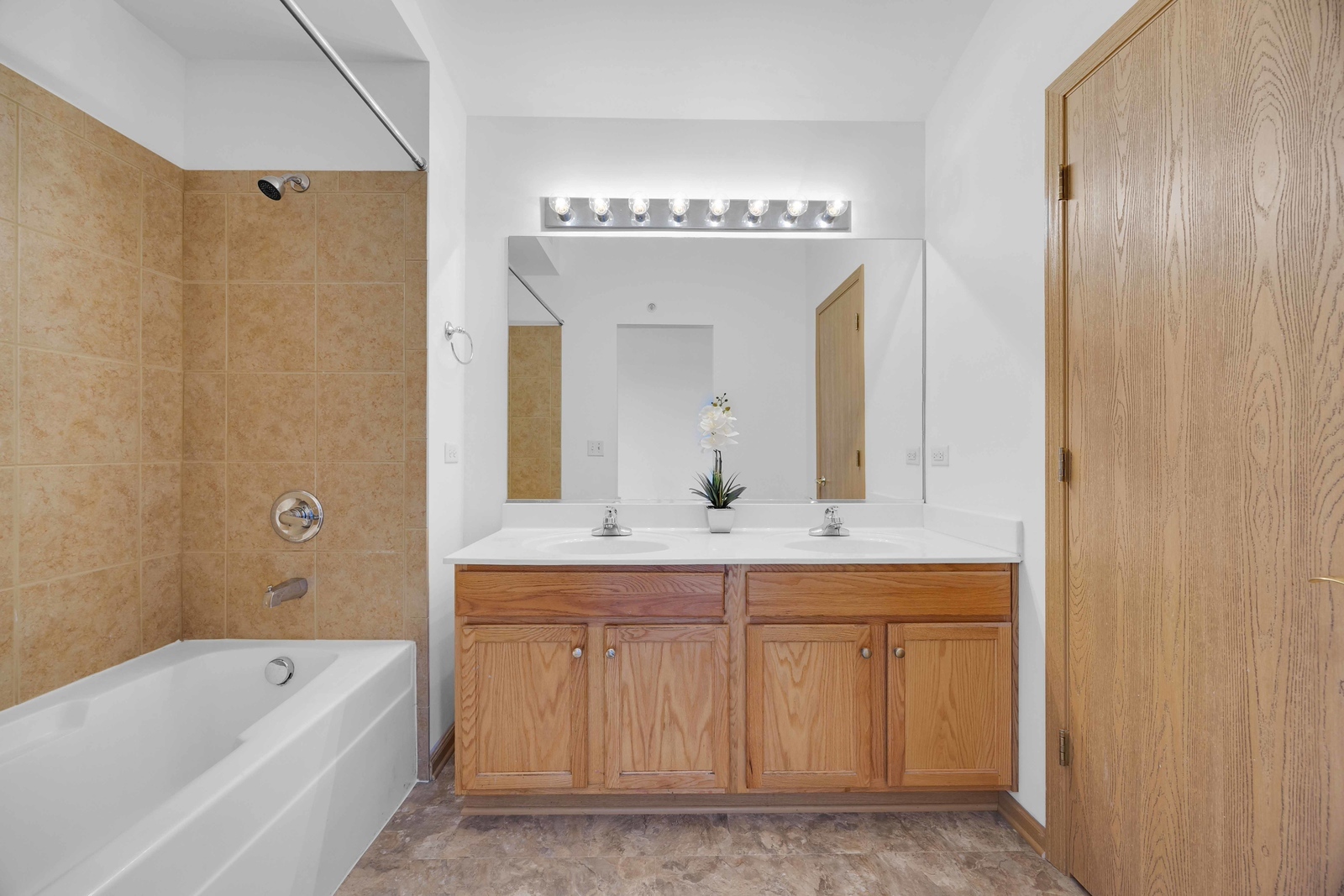 21143 Gray Hawk Drive