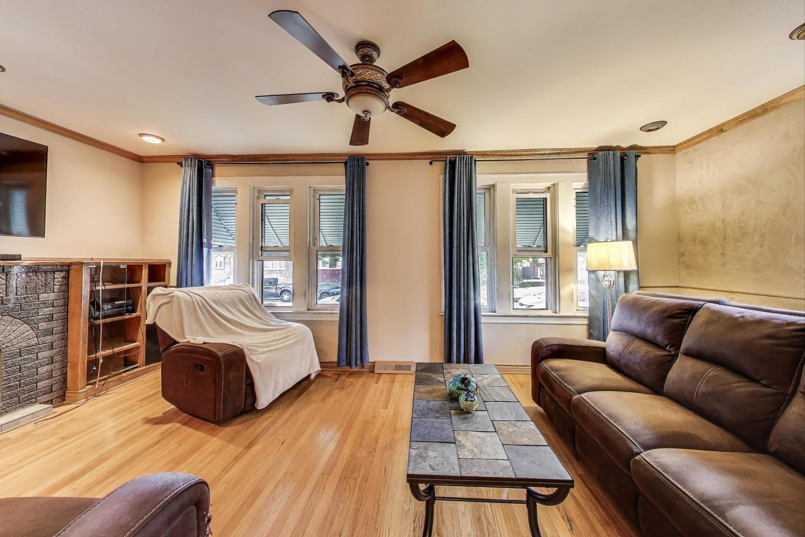 8346 S Aberdeen Street