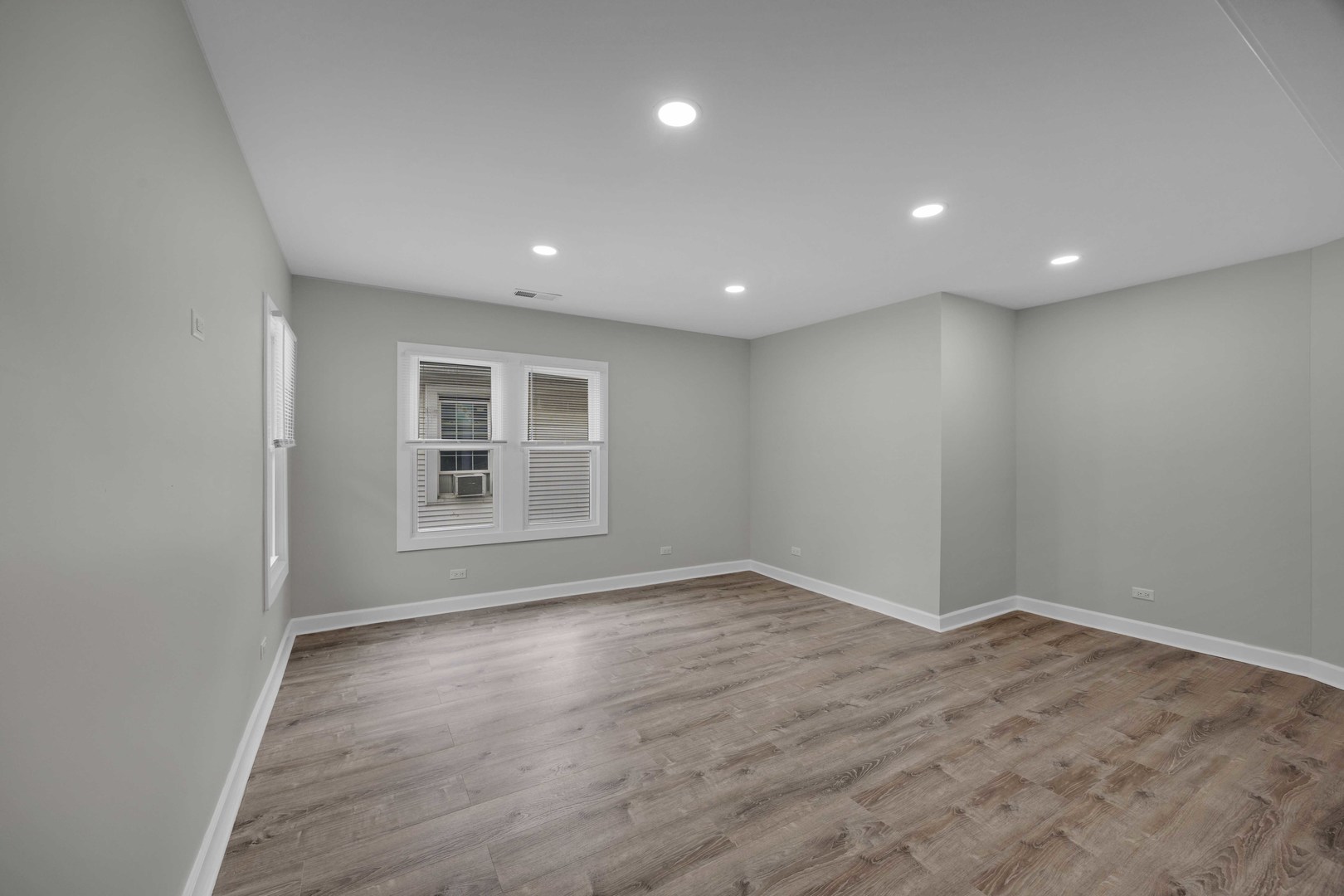 1667 Buena Vista Avenue