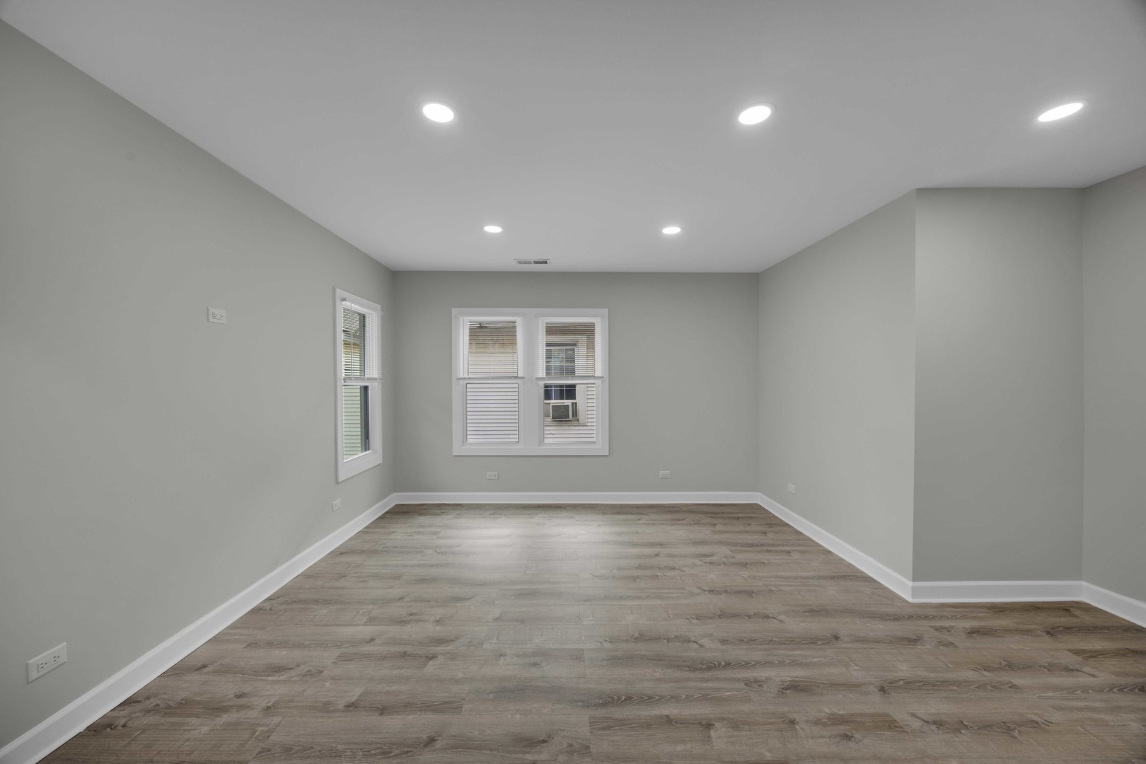 1667 Buena Vista Avenue